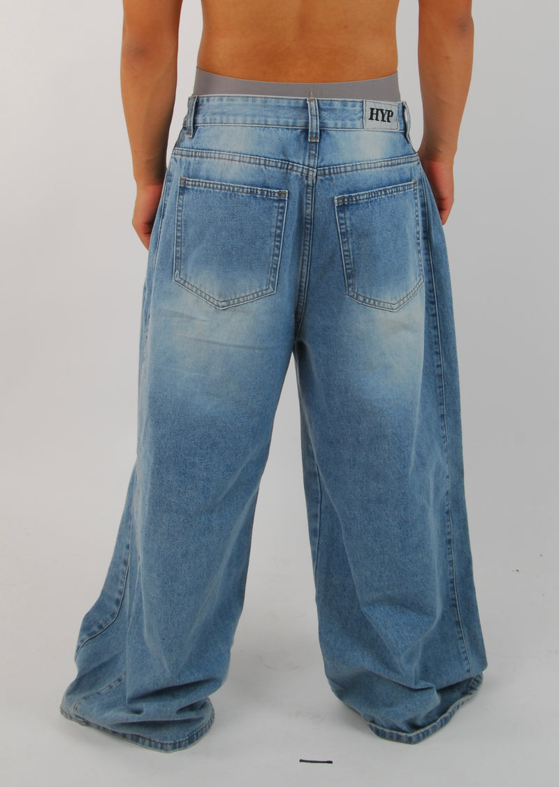 The Everyday - blue jeans — view 5