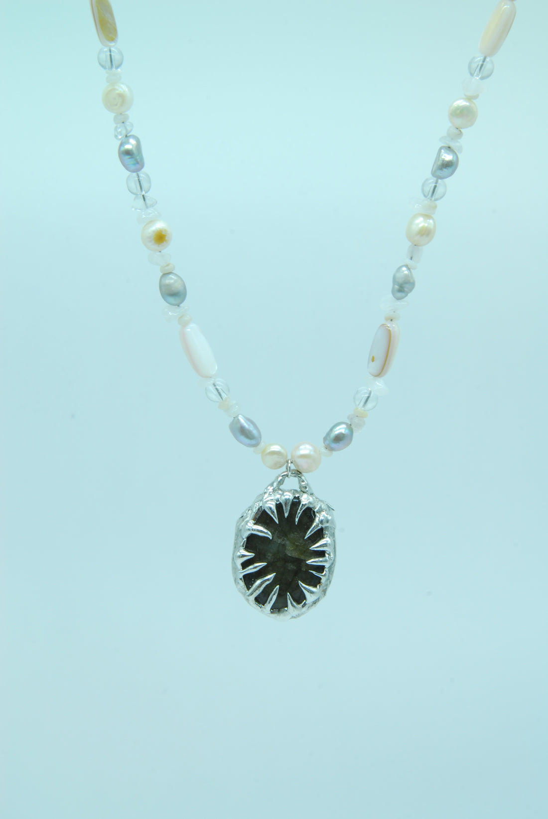 „Dawn“ Monoklin pearl chain