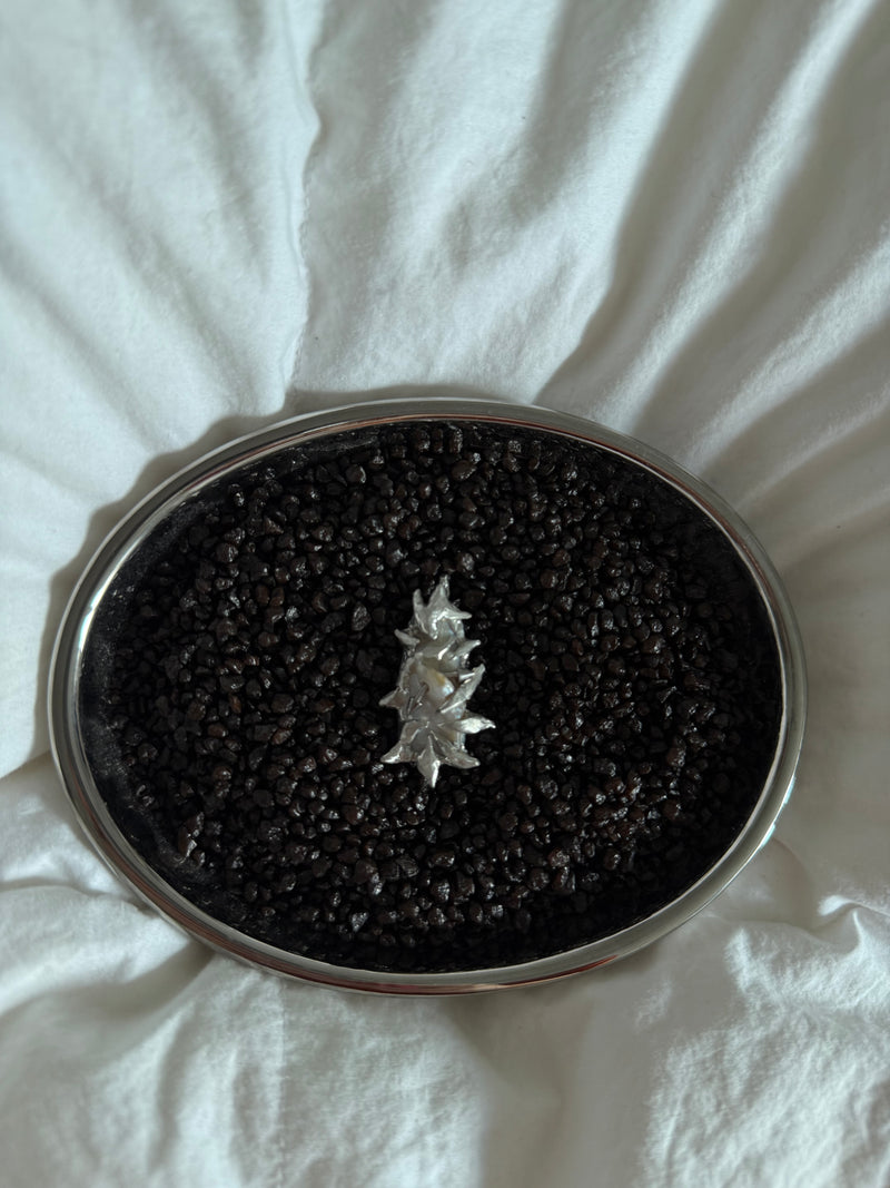 „Vyn“ pierced charm- Monoklin — view 2