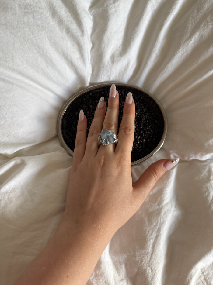 „Vei“ Ring (size 52) - Monoklin