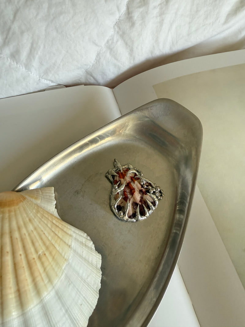 „sole“ pierced seashell charm - Monoklin — view 3