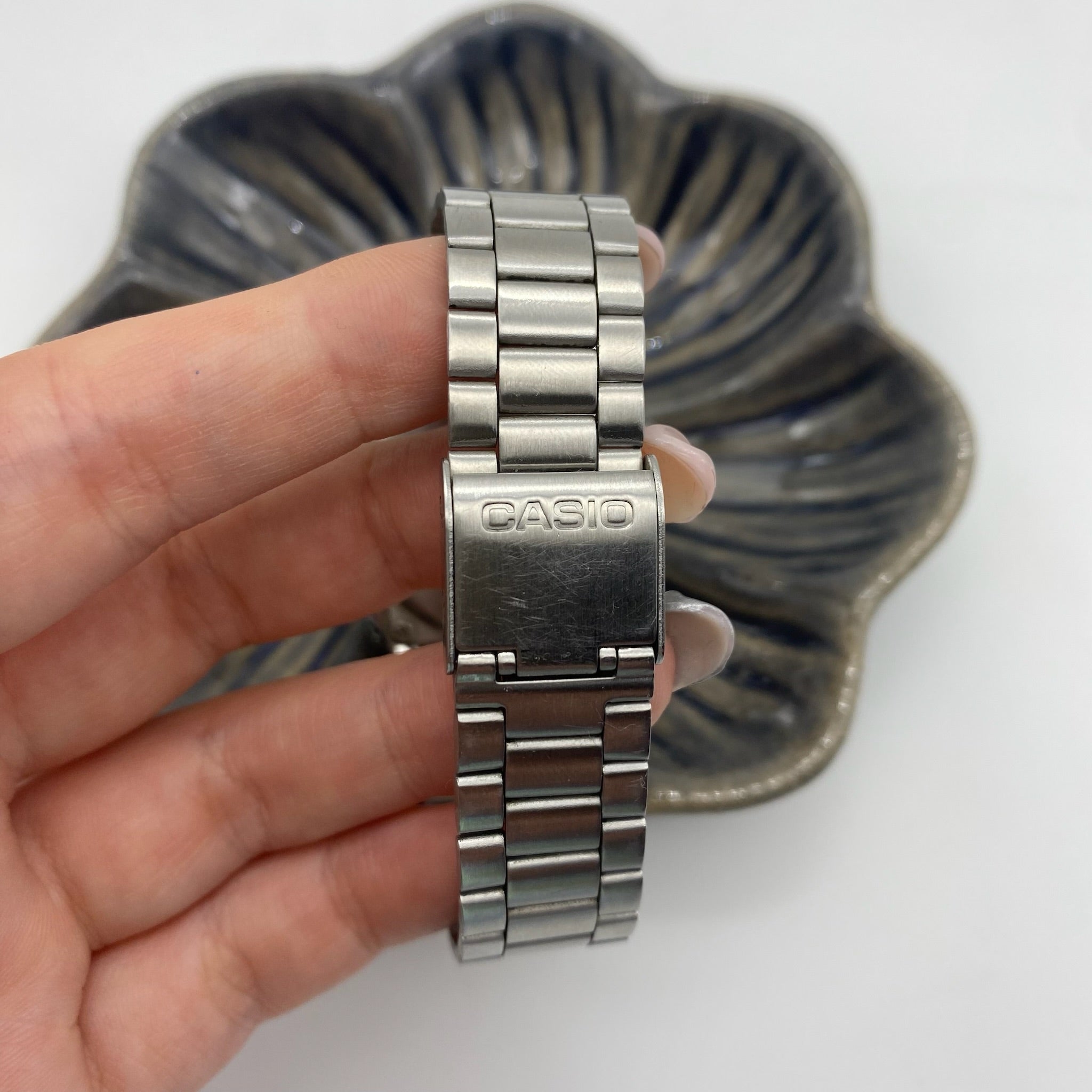 "!" - monoklin watch