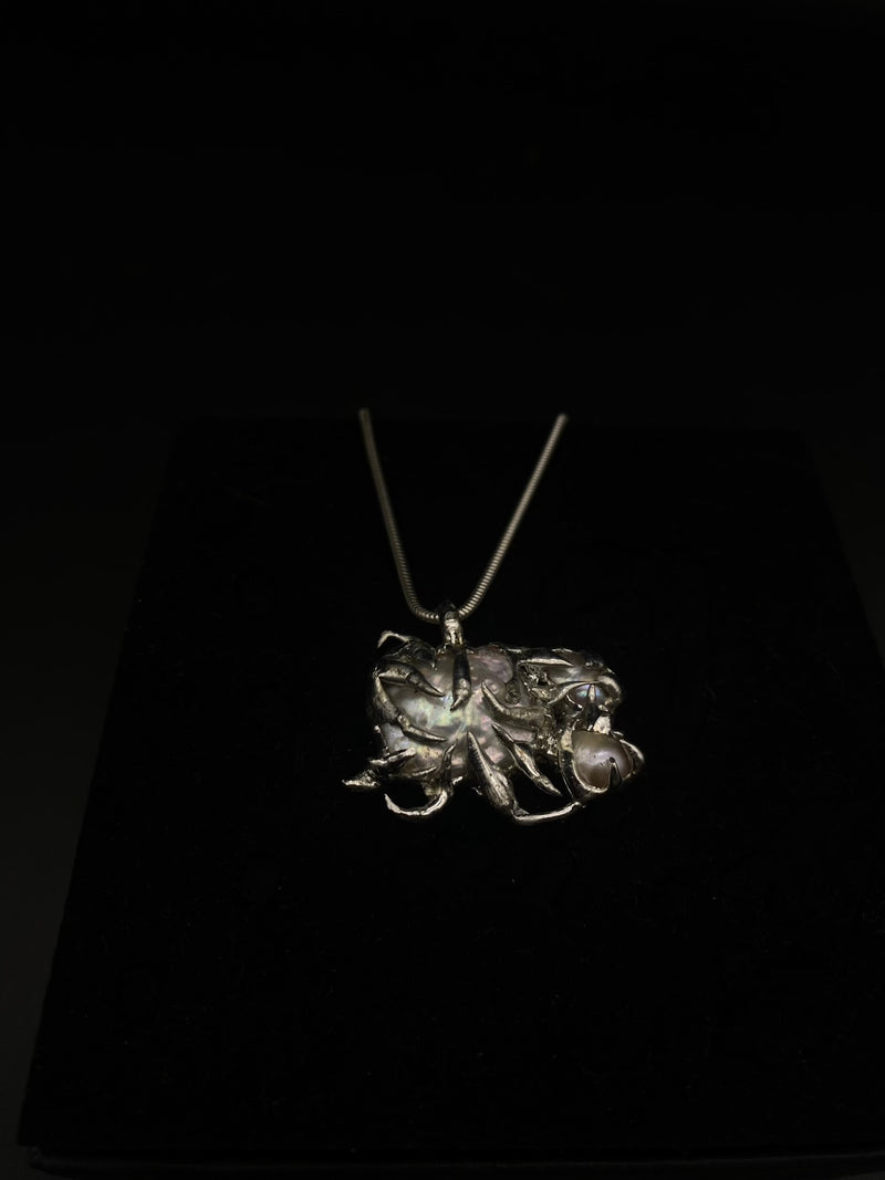 "&&" - Charm MONOKLIN — view 3