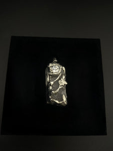 "UR MOON" - CHARM MONOKLIN