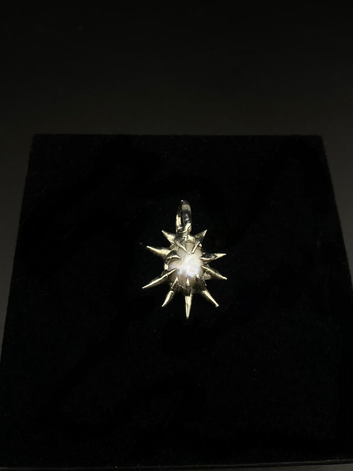 "SUN"- CHARM MONOKLIN