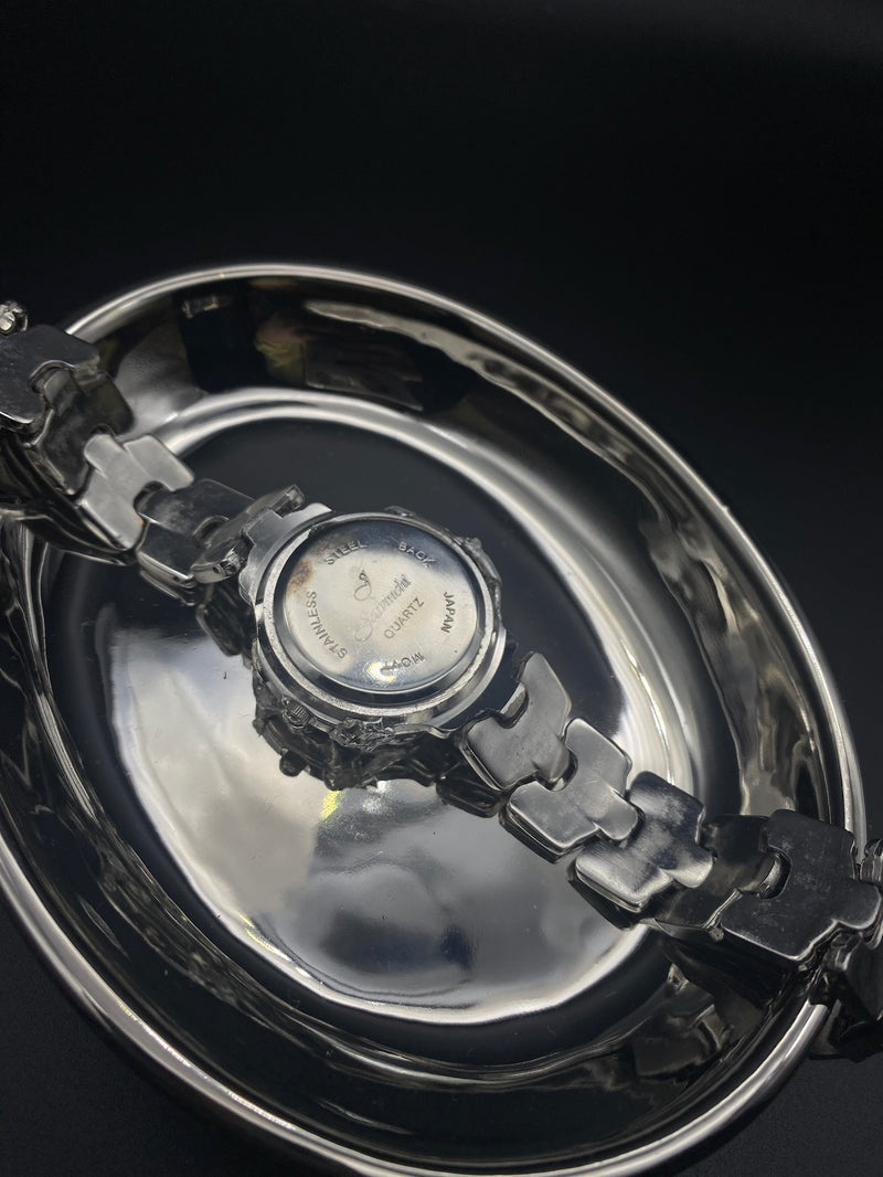 "evil" -watch - Monoklin — view 3