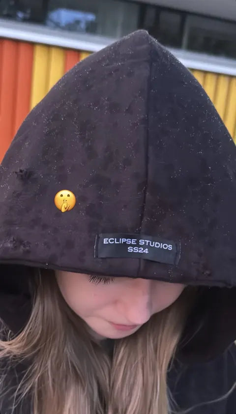 Customer photo of the Flawless hoodie black